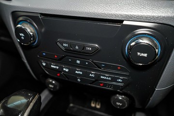https://vehicle-cdn.autoleague.cloud/17009_11019158_20.jpg