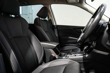 https://vehicle-cdn.autoleague.cloud/17009_11019160_12.jpg