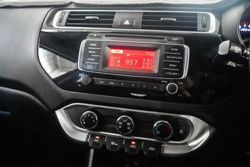 https://vehicle-cdn.autoleague.cloud/17009_11019166_19.jpg