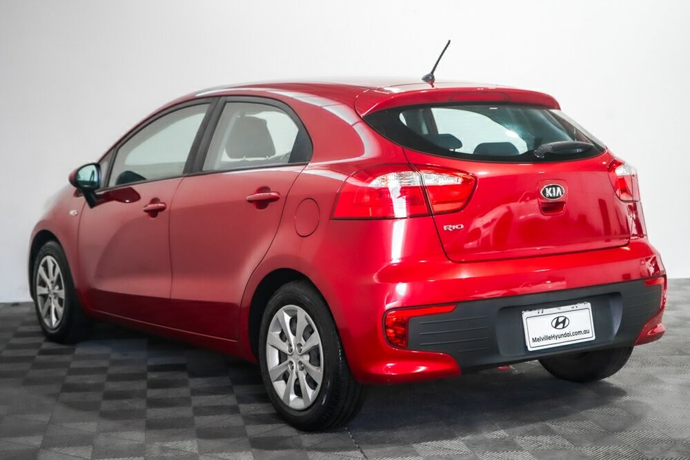 Kia Rio image 4