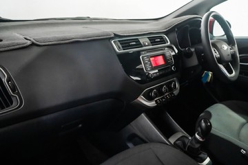 https://vehicle-cdn.autoleague.cloud/17009_11019166_9.jpg