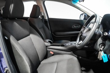 https://vehicle-cdn.autoleague.cloud/17009_11019176_10.jpg