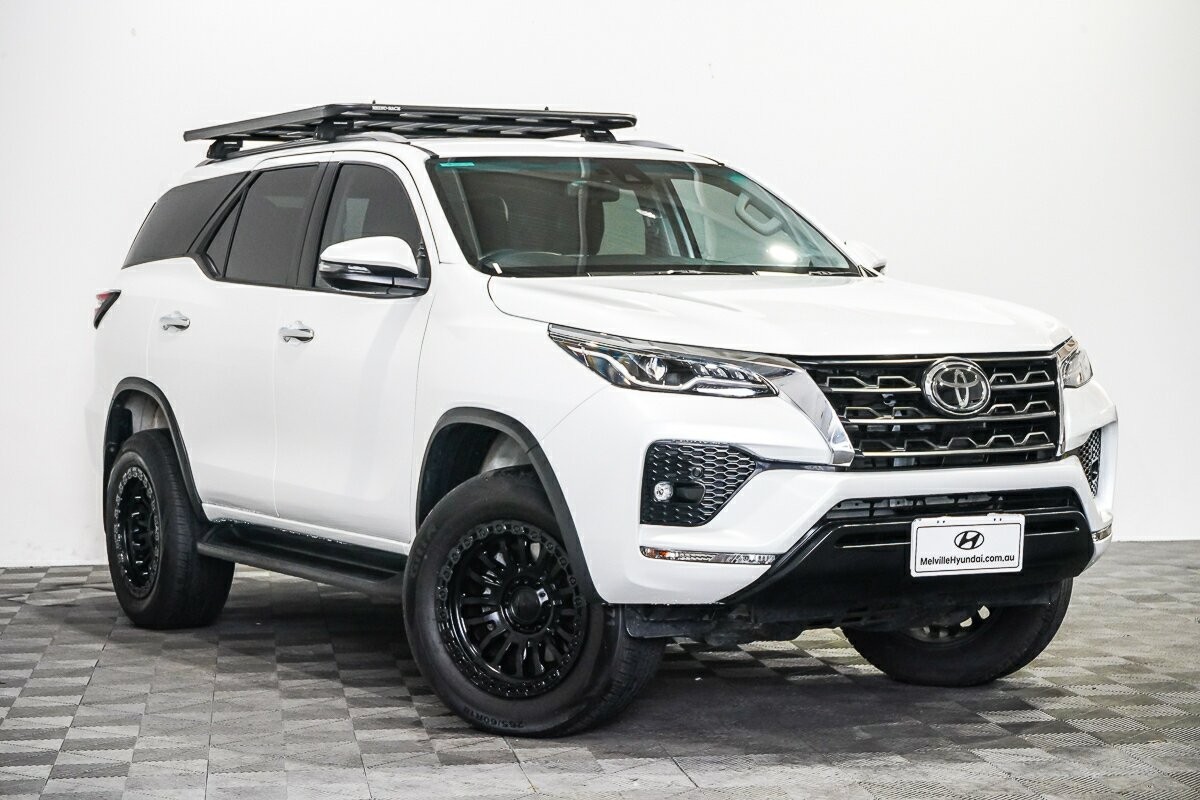 Toyota Fortuner image 1