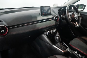 https://vehicle-cdn.autoleague.cloud/17009_11019182_10.jpg