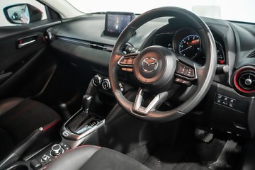 https://vehicle-cdn.autoleague.cloud/17009_11019182_11.jpg