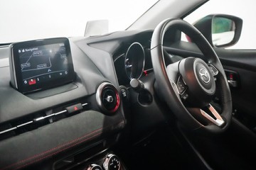 https://vehicle-cdn.autoleague.cloud/17009_11019182_19.jpg
