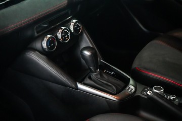 https://vehicle-cdn.autoleague.cloud/17009_11019182_20.jpg