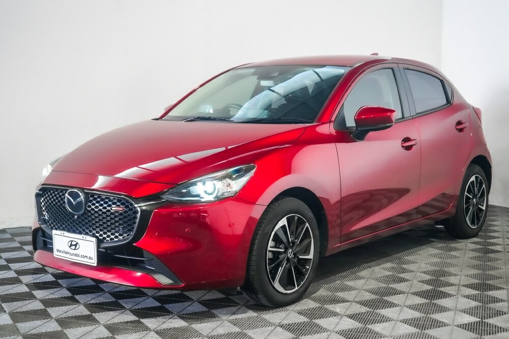 Mazda 2 image 3
