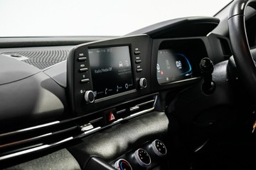 https://vehicle-cdn.autoleague.cloud/17009_11019186_20.jpg