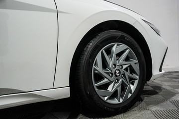 https://vehicle-cdn.autoleague.cloud/17009_11019186_5.jpg