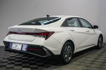 https://vehicle-cdn.autoleague.cloud/17009_11019186_8.jpg