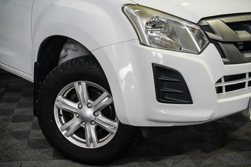 https://vehicle-cdn.autoleague.cloud/17009_11019189_2.jpg