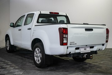 https://vehicle-cdn.autoleague.cloud/17009_11019189_6.jpg