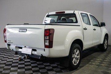 https://vehicle-cdn.autoleague.cloud/17009_11019189_8.jpg