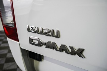 https://vehicle-cdn.autoleague.cloud/17009_11019189_9.jpg