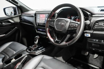 https://vehicle-cdn.autoleague.cloud/17009_11019191_14.jpg