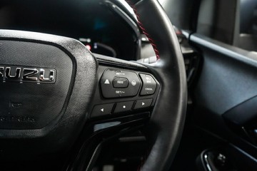 https://vehicle-cdn.autoleague.cloud/17009_11019191_17.jpg