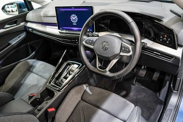 https://vehicle-cdn.autoleague.cloud/17009_11019193_12.jpg
