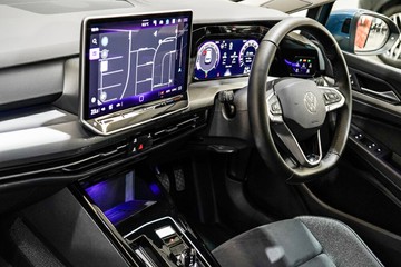 https://vehicle-cdn.autoleague.cloud/17009_11019193_16.jpg