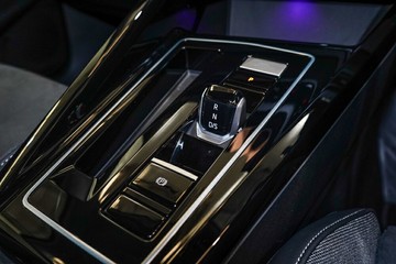 https://vehicle-cdn.autoleague.cloud/17009_11019193_25.jpg