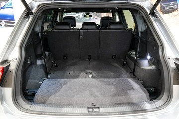 https://vehicle-cdn.autoleague.cloud/17009_11019198_11.jpg