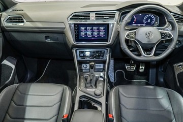 https://vehicle-cdn.autoleague.cloud/17009_11019198_13.jpg