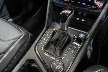 https://vehicle-cdn.autoleague.cloud/17009_11019198_28.jpg