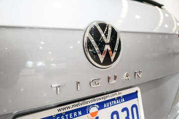 https://vehicle-cdn.autoleague.cloud/17009_11019198_8.jpg