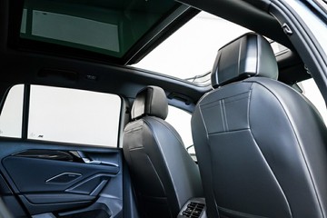 https://vehicle-cdn.autoleague.cloud/17009_11019200_19.jpg