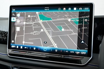 https://vehicle-cdn.autoleague.cloud/17009_11019200_24.jpg