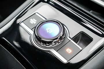 https://vehicle-cdn.autoleague.cloud/17009_11019200_26.jpg
