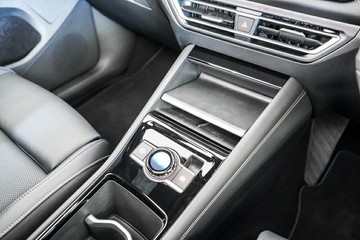 https://vehicle-cdn.autoleague.cloud/17009_11019200_27.jpg