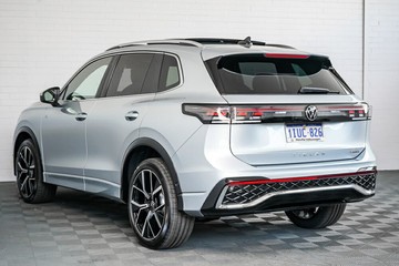 https://vehicle-cdn.autoleague.cloud/17009_11019200_5.jpg