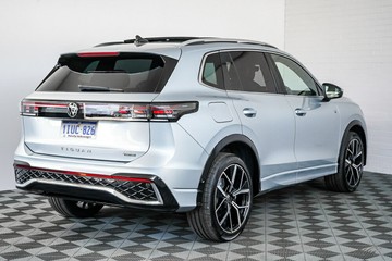 https://vehicle-cdn.autoleague.cloud/17009_11019200_6.jpg