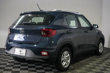 https://vehicle-cdn.autoleague.cloud/17009_11019202_8.jpg