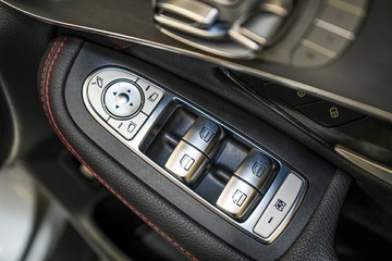 https://vehicle-cdn.autoleague.cloud/17009_11019208_17.jpg