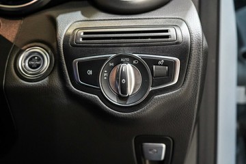 https://vehicle-cdn.autoleague.cloud/17009_11019208_23.jpg