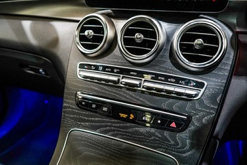 https://vehicle-cdn.autoleague.cloud/17009_11019208_29.jpg