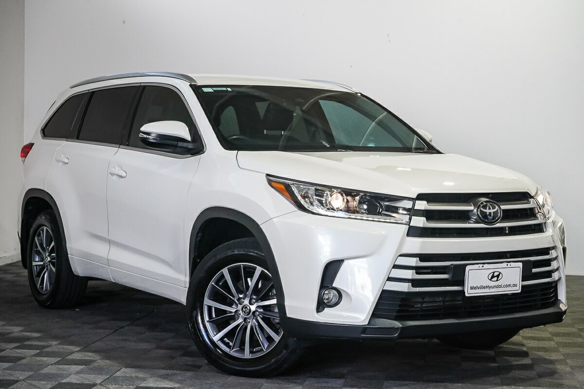 Toyota Kluger image 1