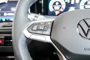 https://vehicle-cdn.autoleague.cloud/17009_11019212_17.jpg