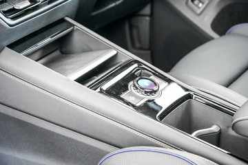 https://vehicle-cdn.autoleague.cloud/17009_11019212_27.jpg