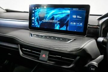 https://vehicle-cdn.autoleague.cloud/17009_11019214_17.jpg