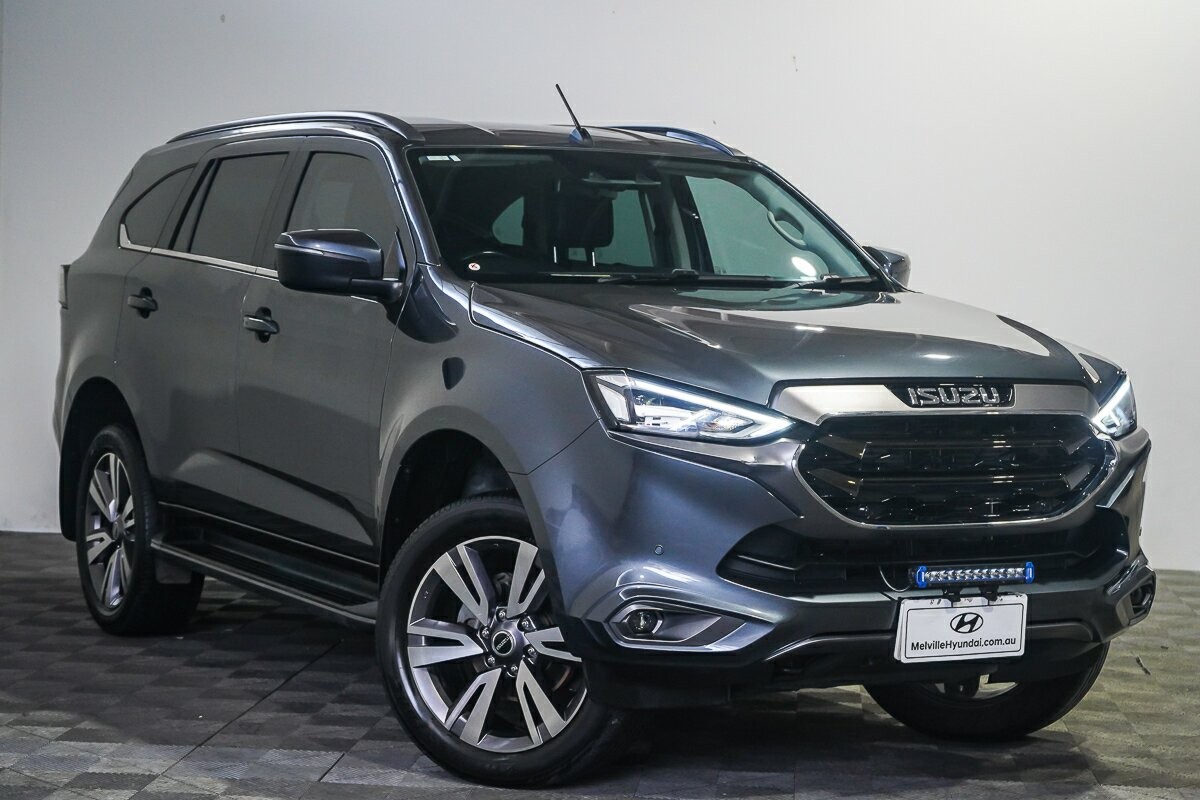 Isuzu Mu-x image 1