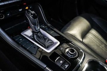 https://vehicle-cdn.autoleague.cloud/17009_11019215_21.jpg