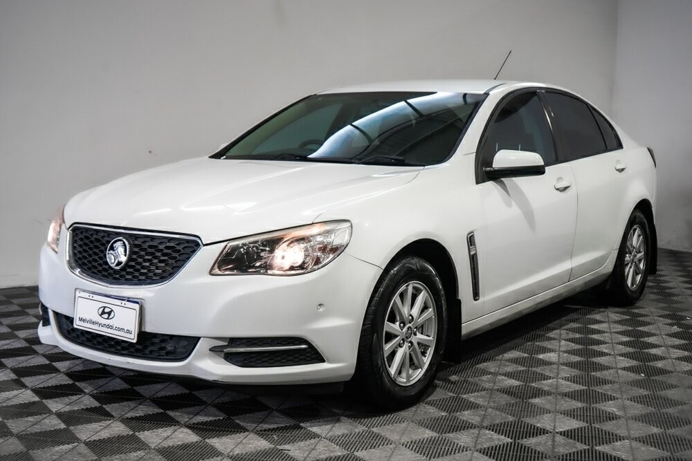 Holden Commodore image 3