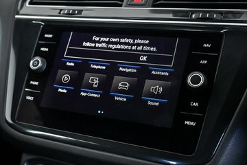 https://vehicle-cdn.autoleague.cloud/17009_11019232_18.jpg