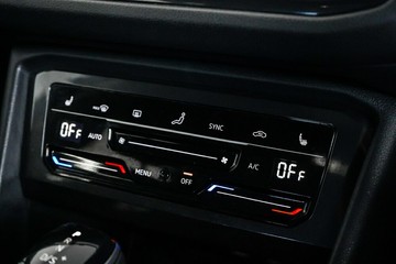 https://vehicle-cdn.autoleague.cloud/17009_11019232_19.jpg