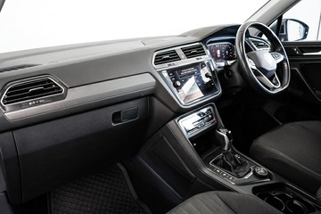 https://vehicle-cdn.autoleague.cloud/17009_11019232_9.jpg