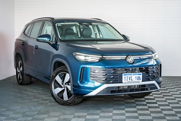https://vehicle-cdn.autoleague.cloud/17009_11019233_1.jpg