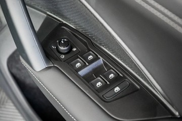 https://vehicle-cdn.autoleague.cloud/17009_11019233_21.jpg